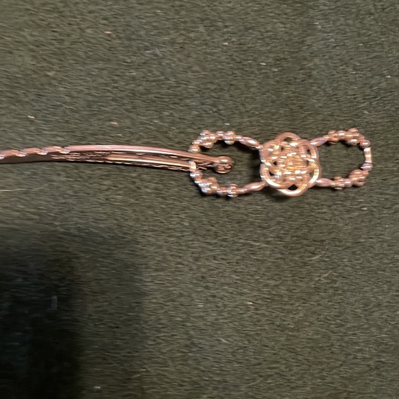 Small Lilla Rose clip - Picture 3 of 5